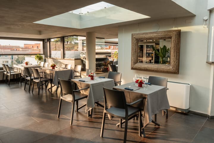 Twentyone Hotel