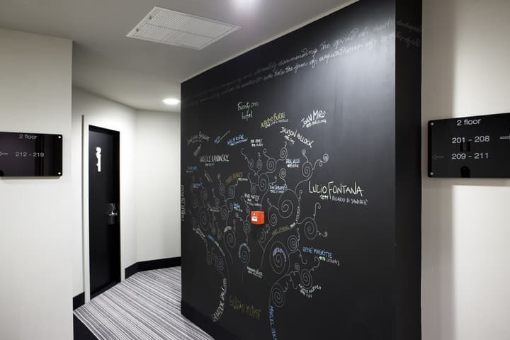 Twentyone Hotel