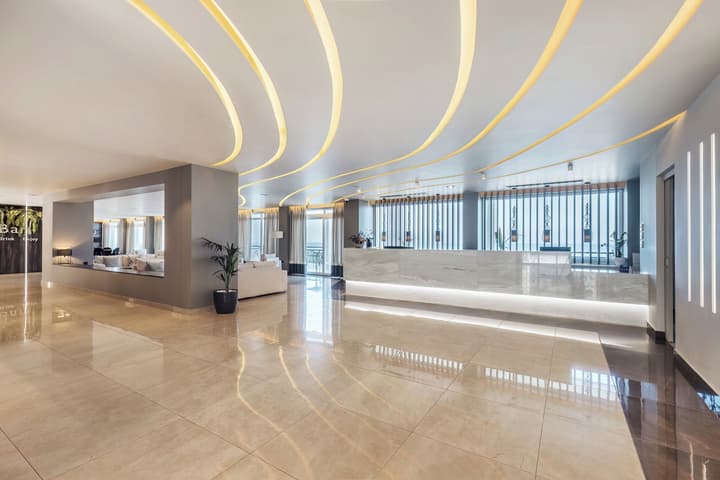 Alexandra Beach Resort & Spa