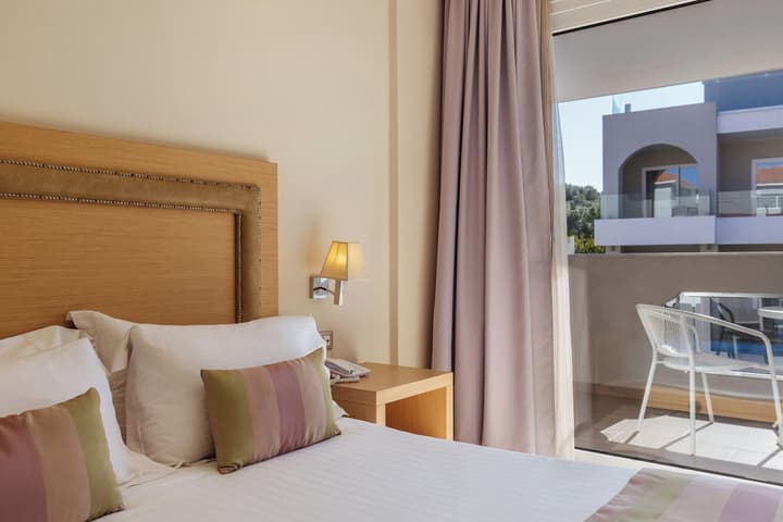 Alexandra Beach Resort & Spa