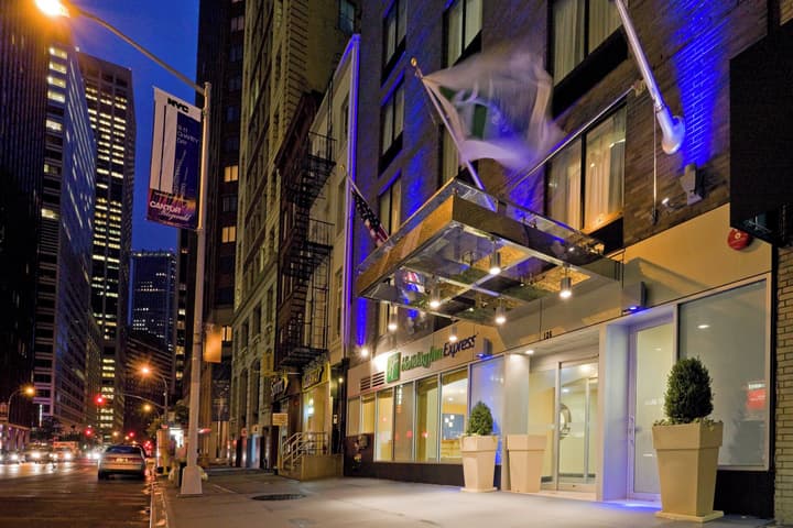 Holiday Inn Express New York City- Wall Street by IHG