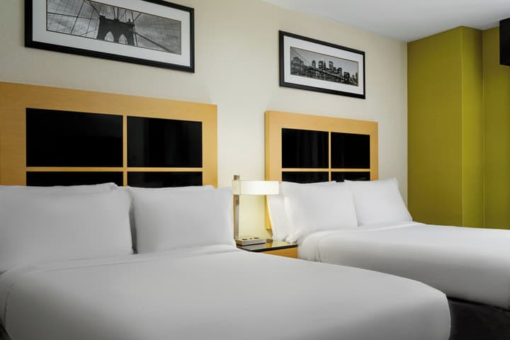 Holiday Inn Express New York City- Wall Street by IHG