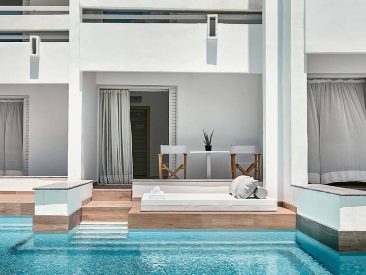 Grecotel LUX ME White