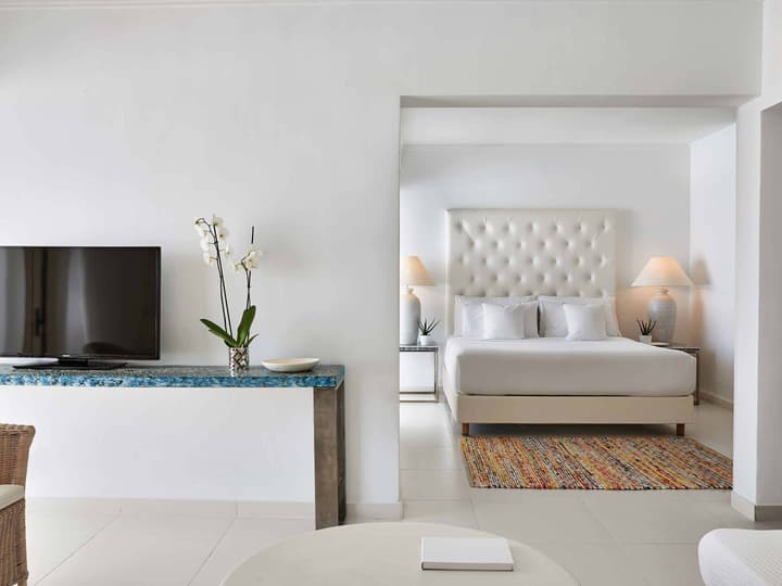 Grecotel LUX ME White