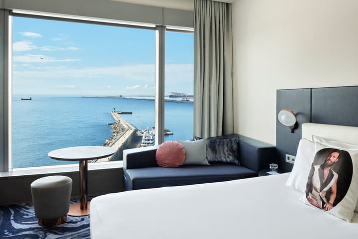 W Barcelona