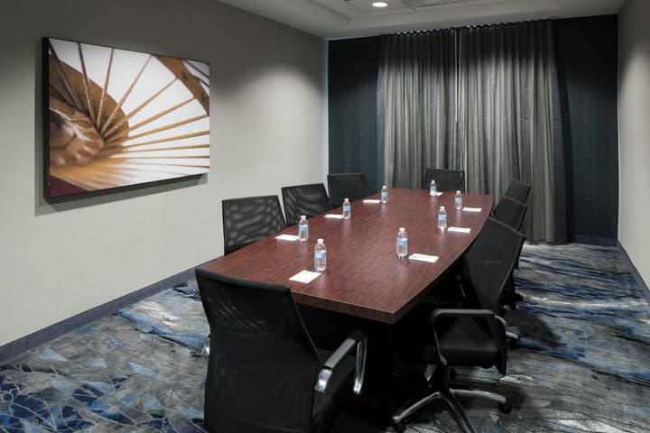 Fairfield Inn & Suites by Marriott Orlando at SeaWorld