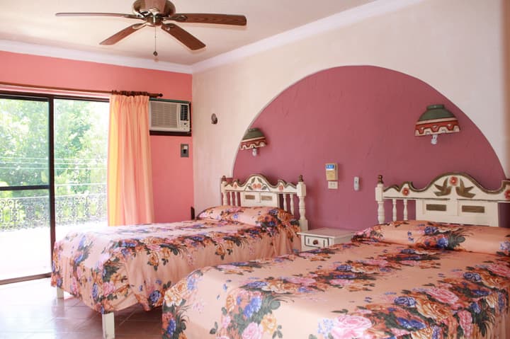Hotel Cabanas Maria del Mar