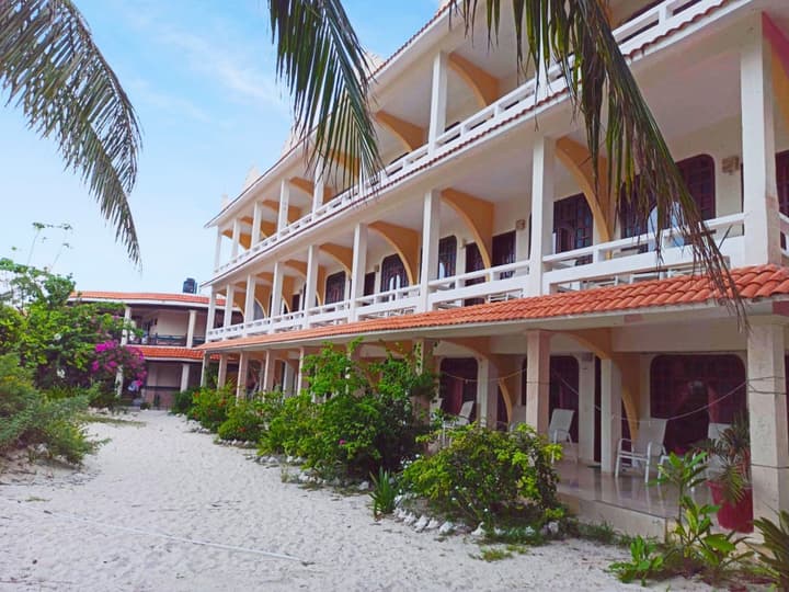 Hotel Cabanas Maria del Mar