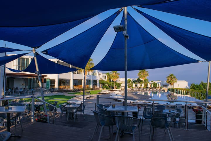 Theo Sunset Bay Hotel