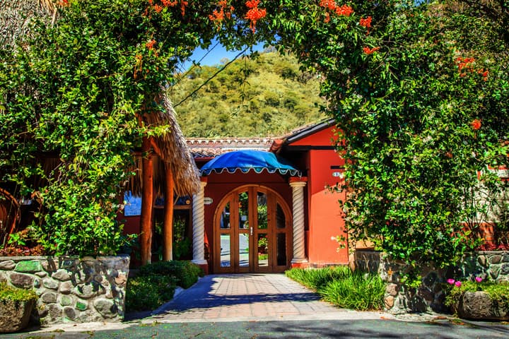 Regis Hotel & Spa
