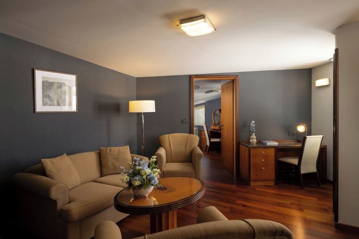 Hotel More