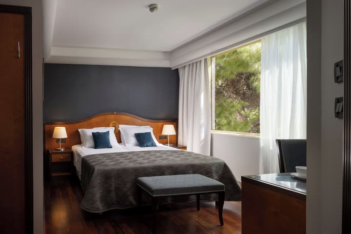 Hotel More