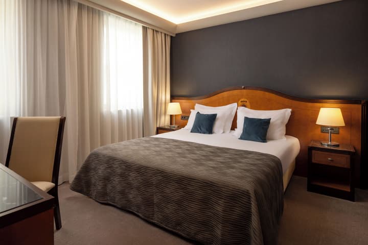 Hotel More