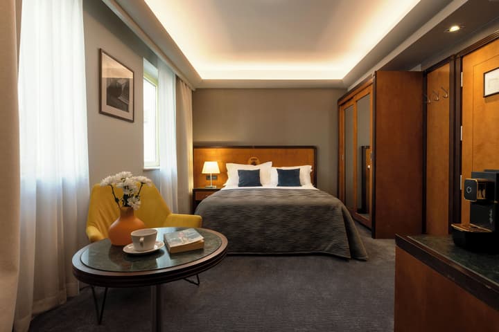 Hotel More