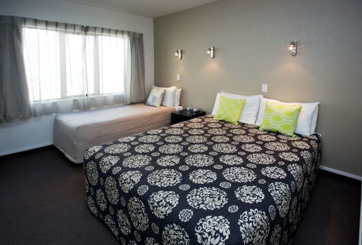 Cable Court Motel