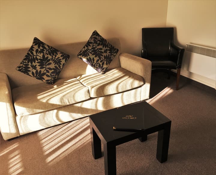 Cable Court Motel