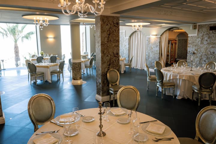 Marina Holiday Hotel & Spa