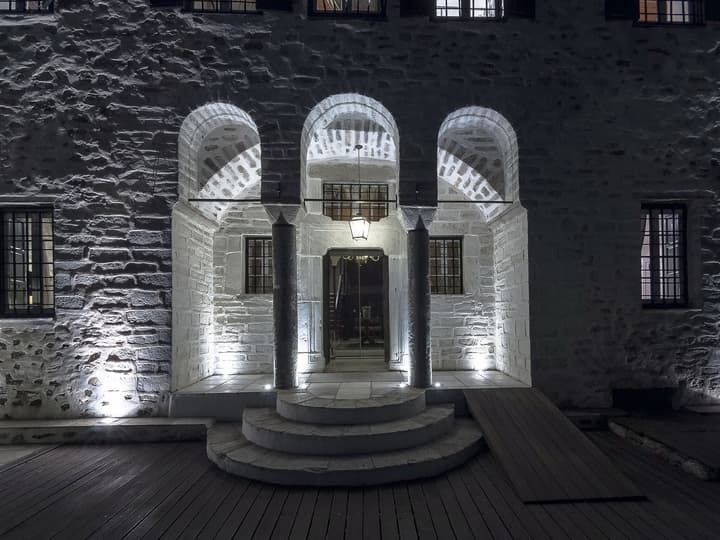 Despotiko Hotel