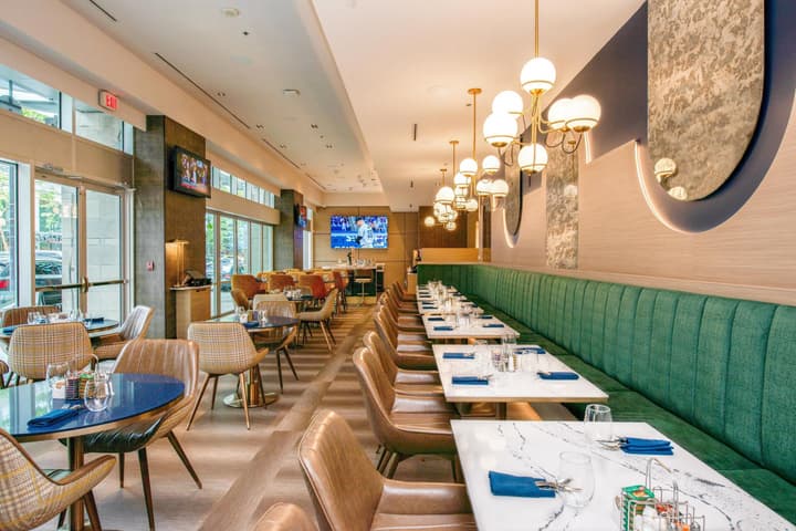 Coast Coal Harbour Vancouver Hotel by APA