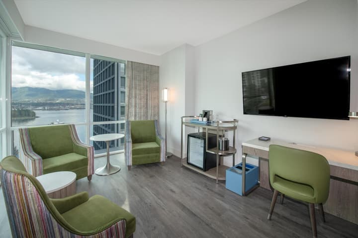 Coast Coal Harbour Vancouver Hotel by APA