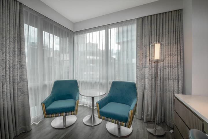 Coast Coal Harbour Vancouver Hotel by APA