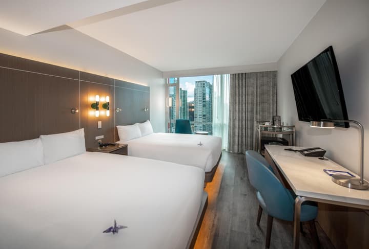 Coast Coal Harbour Vancouver Hotel by APA