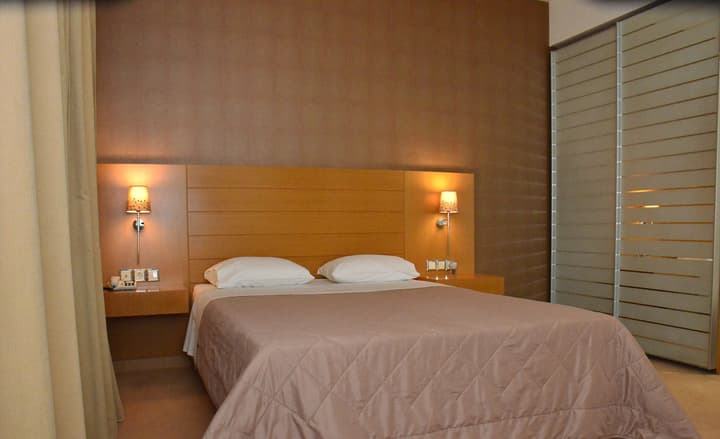 Deves Hotel