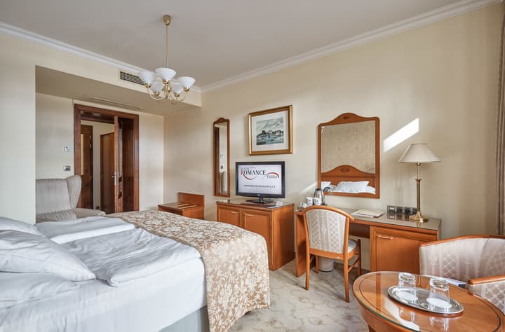 Hotel Romance