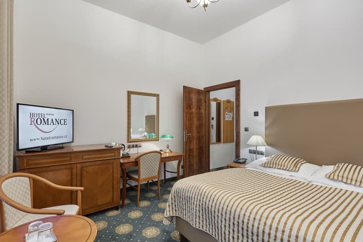 Hotel Romance