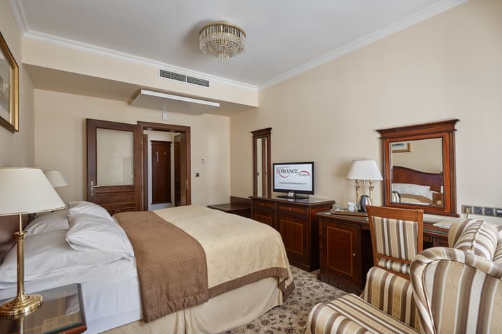 Hotel Romance