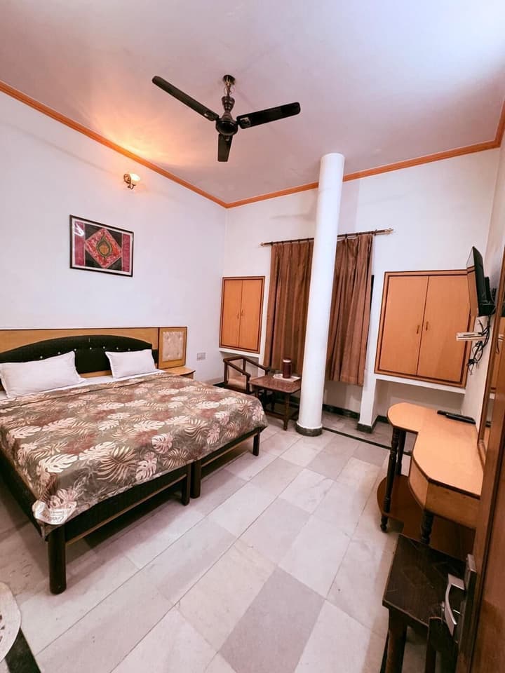 Hotel Taj Plaza