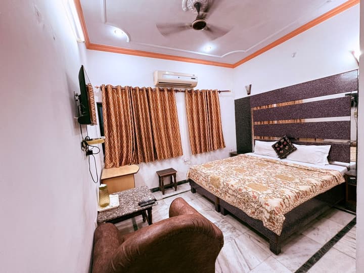 Hotel Taj Plaza