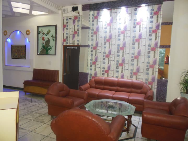 Hotel Taj Plaza