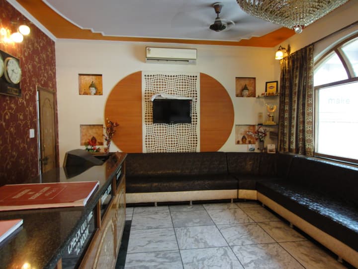Hotel Taj Plaza