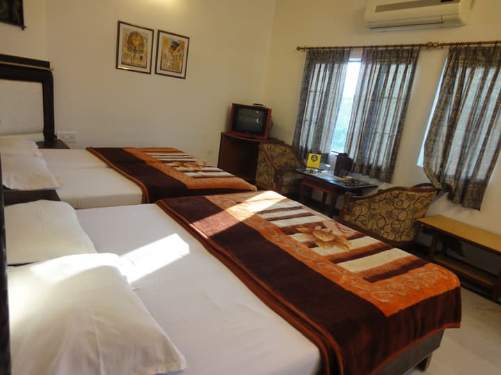 Hotel Taj Plaza