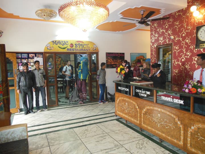 Hotel Taj Plaza