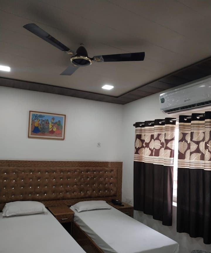 Hotel Taj Plaza