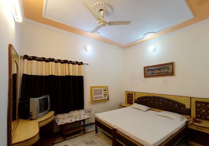 Hotel Taj Plaza