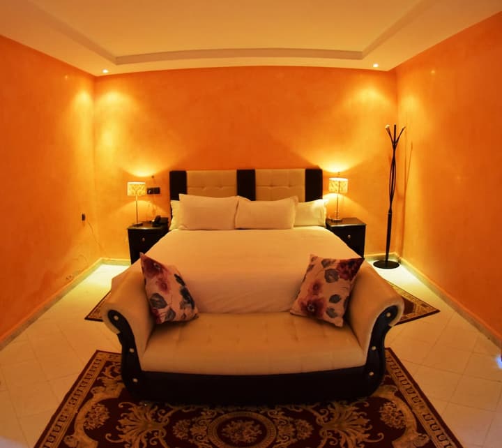 Palm's Hotel Club