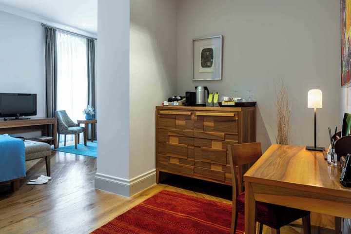 Tomtom Suites - Special Class