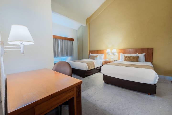 Comfort Inn Puerto Vallarta Golfside & Marina