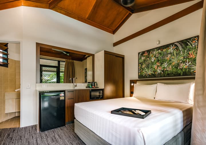 Palms City Resort