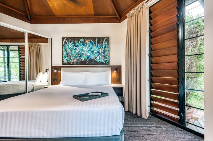 Palms City Resort