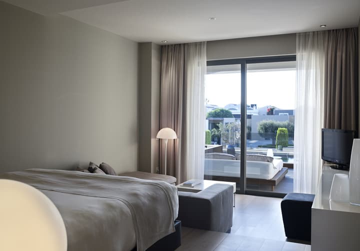 Pelagos Suites Hotel & Spa