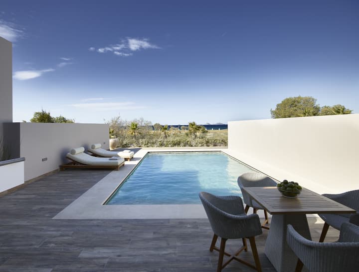 Pelagos Suites Hotel & Spa