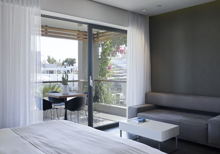 Pelagos Suites Hotel & Spa