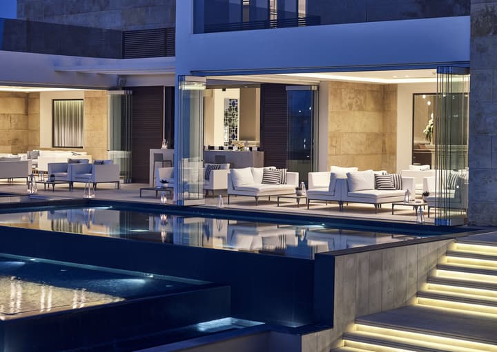 Pelagos Suites Hotel & Spa