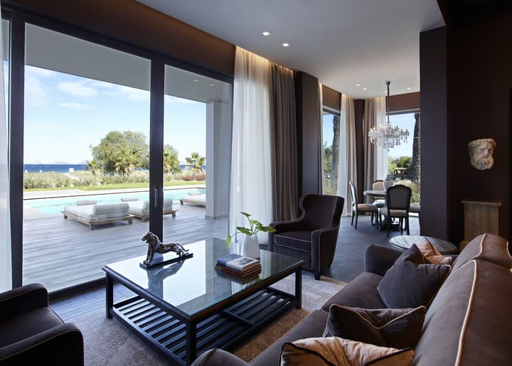 Pelagos Suites Hotel & Spa