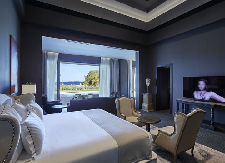 Pelagos Suites Hotel & Spa