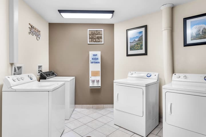 Best Western Rocky Mountain Lodge